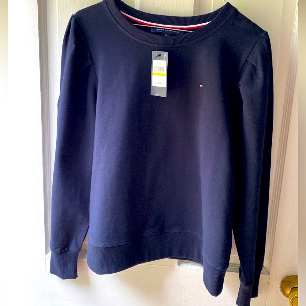 NWT. Tommy Hilfiger Navy Blue Sweatshirt